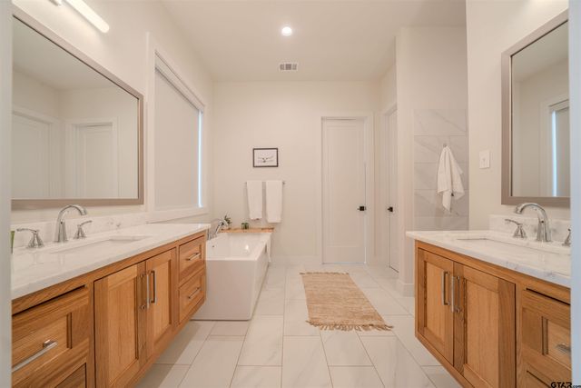 208 County Road 2129, Pittsburg, TX 75686