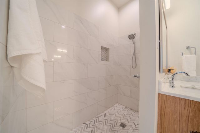 208 County Road 2129, Pittsburg, TX 75686