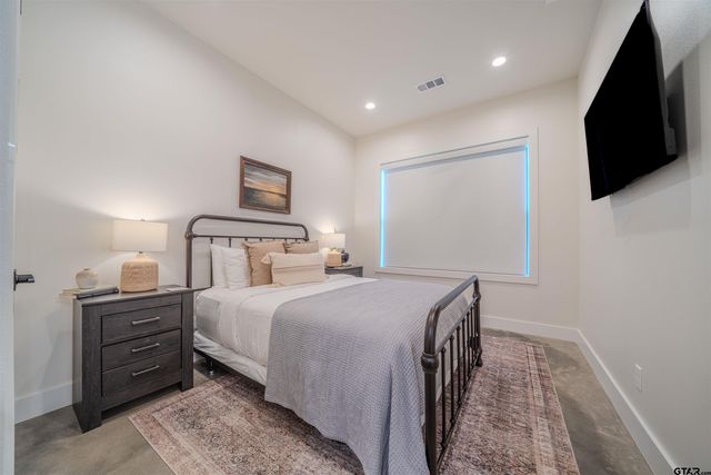 208 County Road 2129, Pittsburg, TX 75686