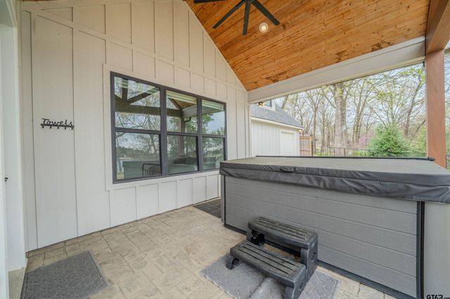 208 County Road 2129, Pittsburg, TX 75686