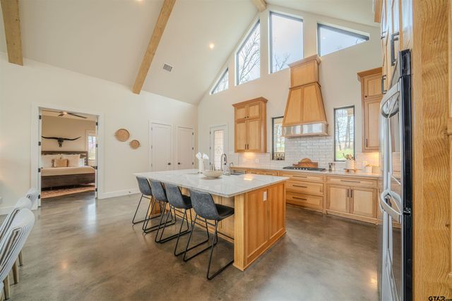 208 County Road 2129, Pittsburg, TX 75686