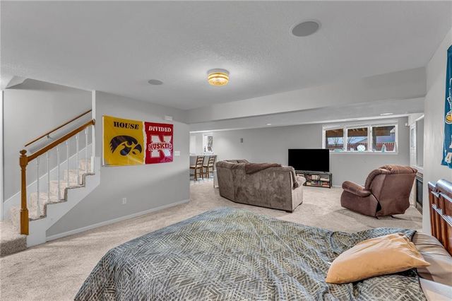 2009 Carmel Drive, Lawrence, KS 66047