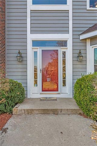 2009 Carmel Drive, Lawrence, KS 66047