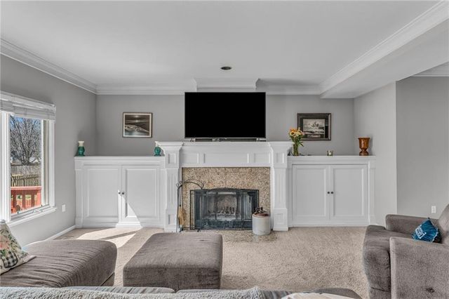 2009 Carmel Drive, Lawrence, KS 66047