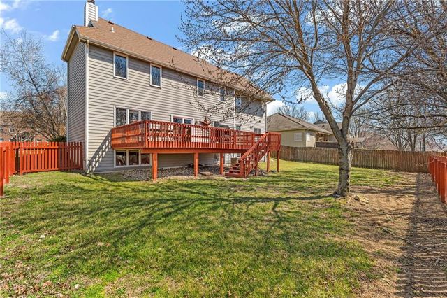 2009 Carmel Drive, Lawrence, KS 66047