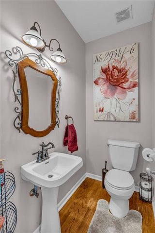 2009 Carmel Drive, Lawrence, KS 66047