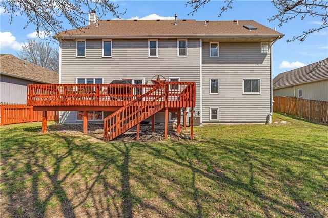 2009 Carmel Drive, Lawrence, KS 66047