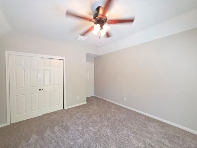 19 Vista Mill Place, The Woodlands, TX 77382