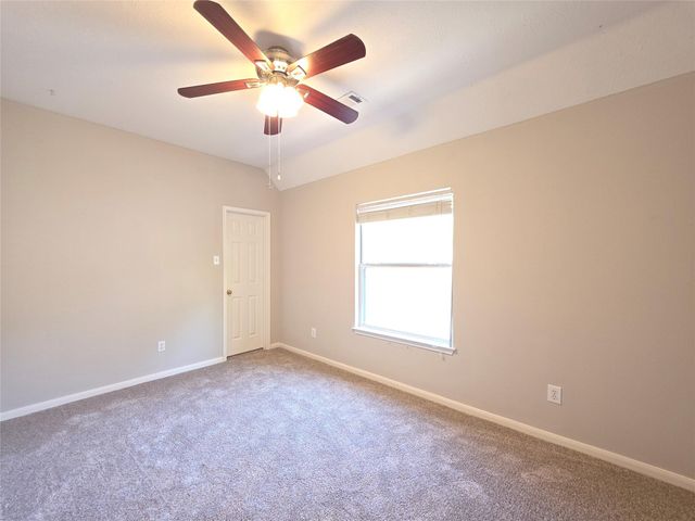 19 Vista Mill Place, The Woodlands, TX 77382