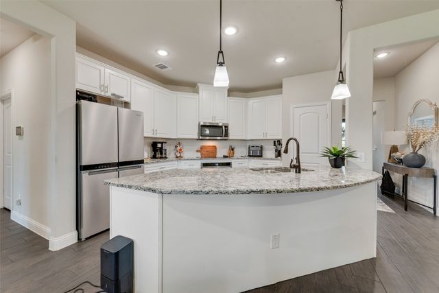 136 Aucuba Lane, Waxahachie, TX 75165