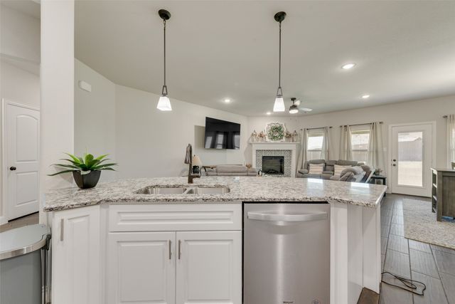 136 Aucuba Lane, Waxahachie, TX 75165