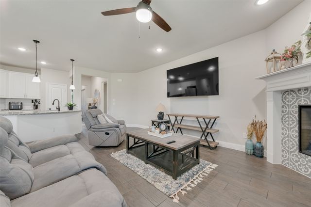 136 Aucuba Lane, Waxahachie, TX 75165