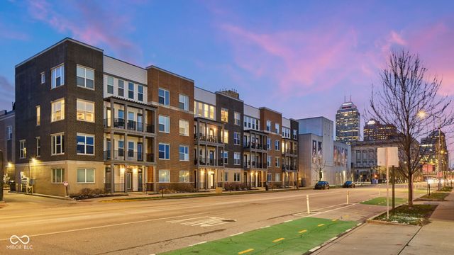 727 N Illinois Street 204, Indianapolis, IN 46204