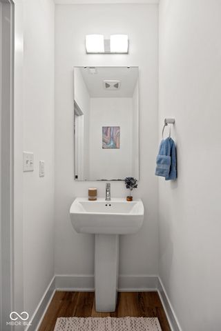 727 N Illinois Street 204, Indianapolis, IN 46204