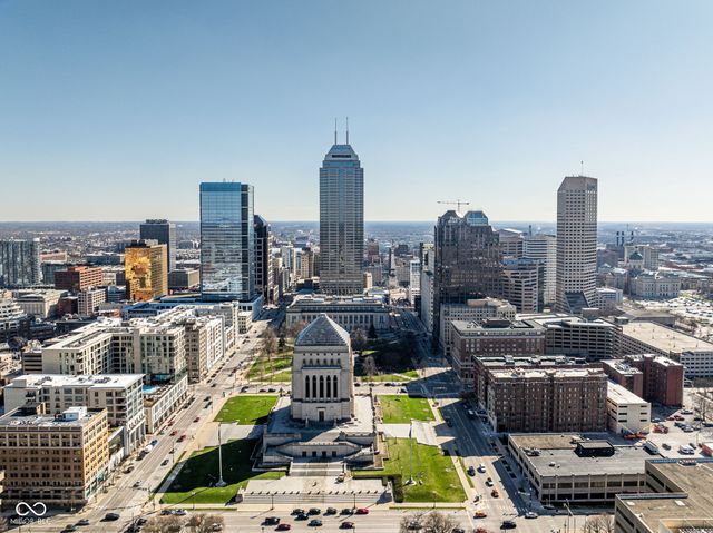 727 N Illinois Street 204, Indianapolis, IN 46204