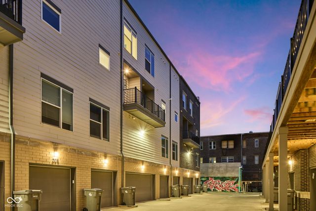 727 N Illinois Street 204, Indianapolis, IN 46204