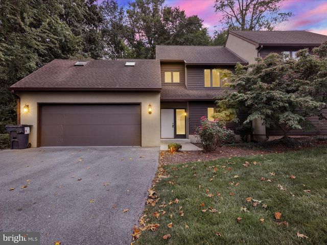 55 HAWK VALLEY LANE, Denver, PA 17517