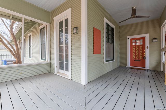 1122 W Summit, San Antonio, TX 78201