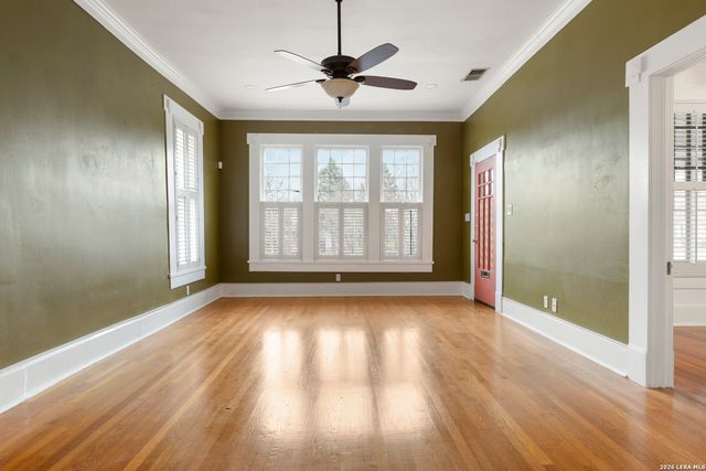 1122 W Summit, San Antonio, TX 78201