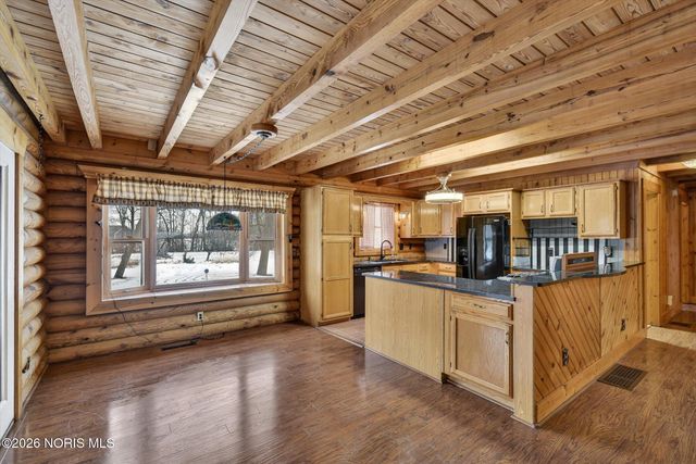 17884 Euler Road, Bowling Green, OH 43402