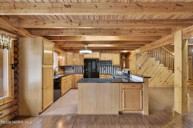 17884 Euler Road, Bowling Green, OH 43402