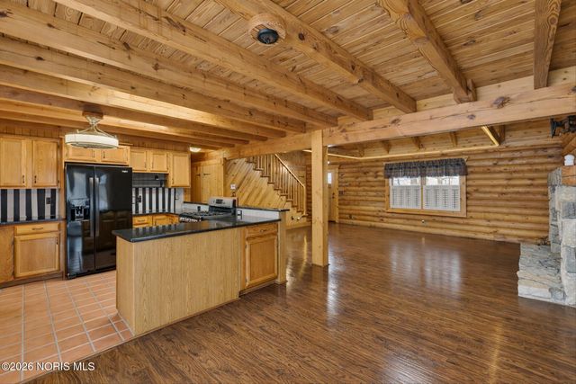 17884 Euler Road, Bowling Green, OH 43402