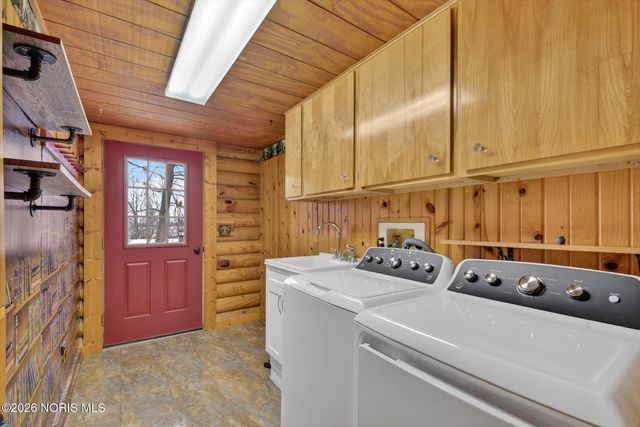 17884 Euler Road, Bowling Green, OH 43402