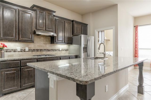 6013 NW 162nd Street, Edmond, OK 73013