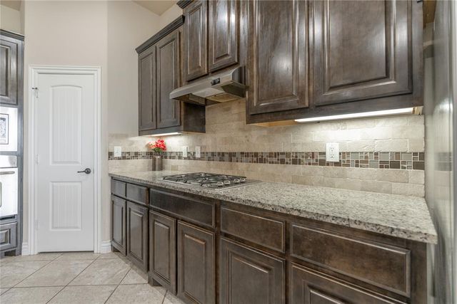 6013 NW 162nd Street, Edmond, OK 73013