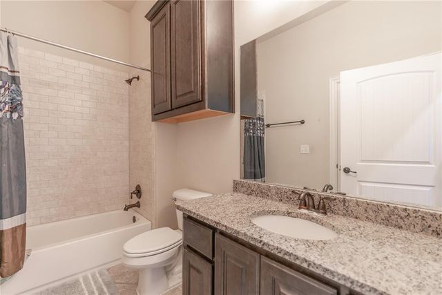 6013 NW 162nd Street, Edmond, OK 73013