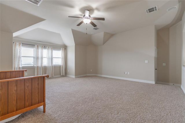 6013 NW 162nd Street, Edmond, OK 73013