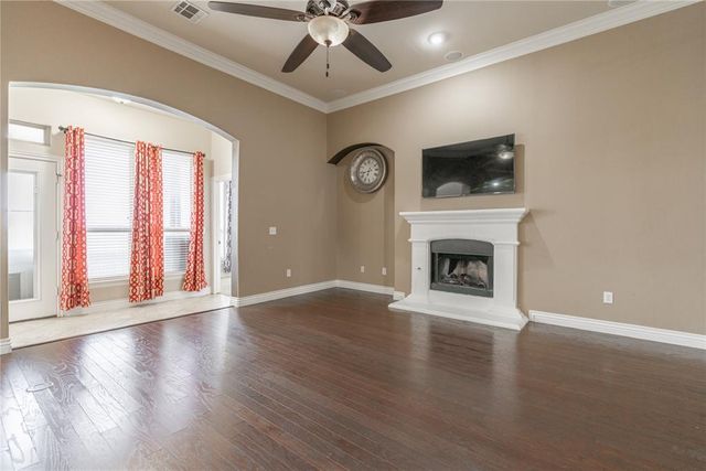 6013 NW 162nd Street, Edmond, OK 73013