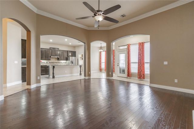 6013 NW 162nd Street, Edmond, OK 73013