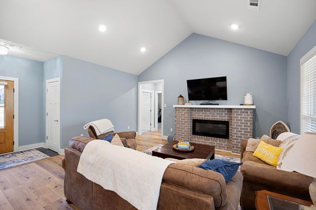 157 Rachel Circle, Russellville, AR 72802