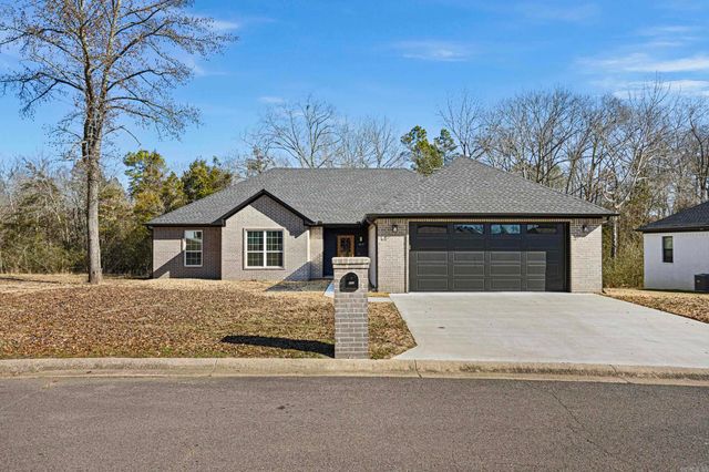 157 Rachel Circle, Russellville, AR 72802