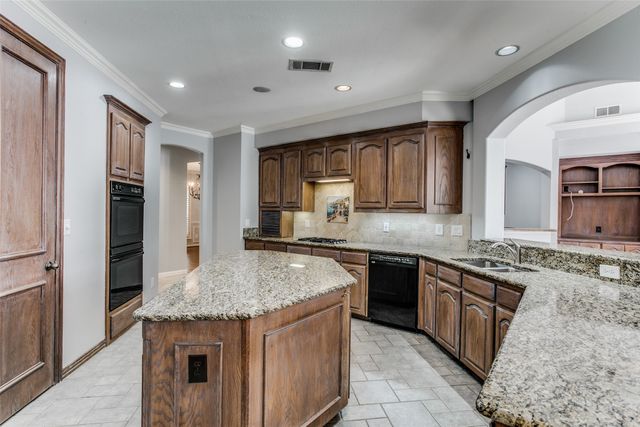 801 Shorecrest Drive, Southlake, TX 76092