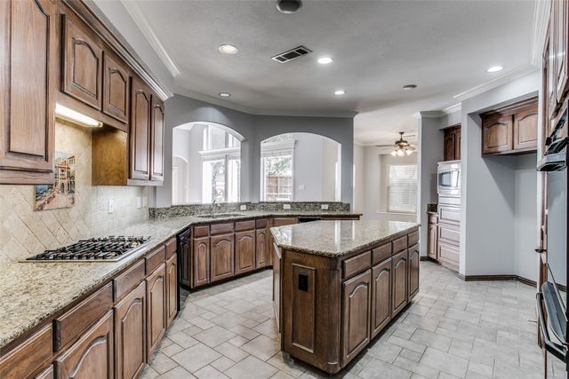 801 Shorecrest Drive, Southlake, TX 76092