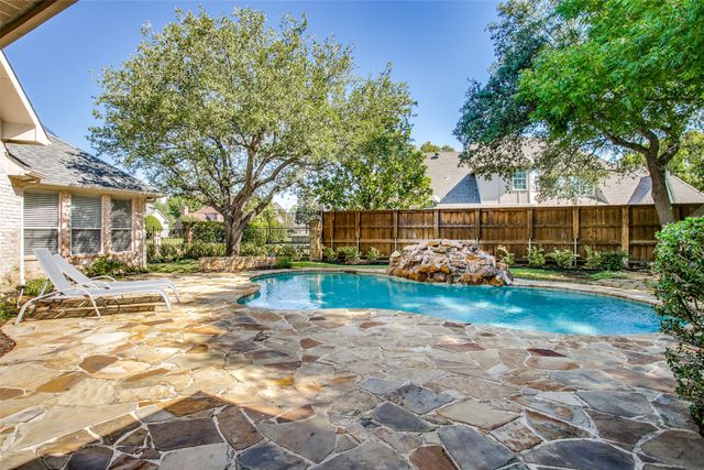801 Shorecrest Drive, Southlake, TX 76092