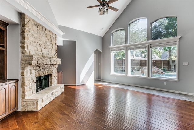 801 Shorecrest Drive, Southlake, TX 76092