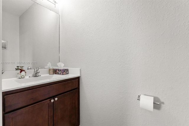 2659 SE 1st Ln, Homestead, FL 33033