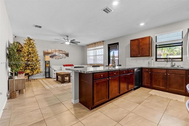 2659 SE 1st Ln, Homestead, FL 33033