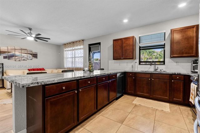 2659 SE 1st Ln, Homestead, FL 33033