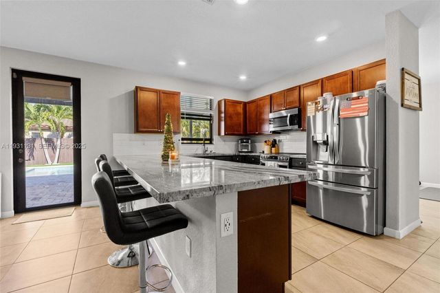 2659 SE 1st Ln, Homestead, FL 33033