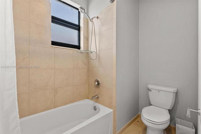 2659 SE 1st Ln, Homestead, FL 33033