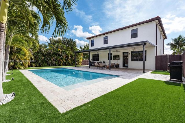 2659 SE 1st Ln, Homestead, FL 33033