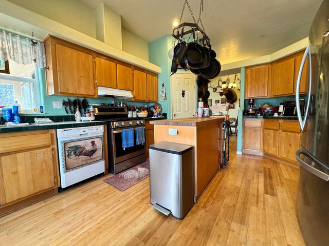 4258 Arthur Street, Klamath Falls, OR 97603