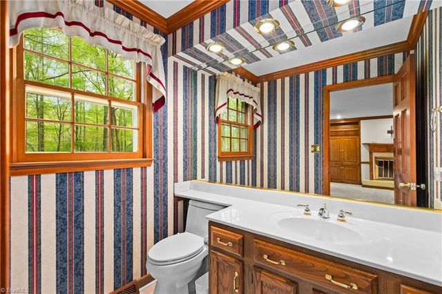 578 Maidstone Lane, Clemmons, NC 27012