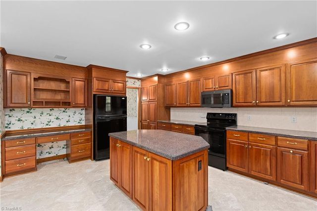 578 Maidstone Lane, Clemmons, NC 27012