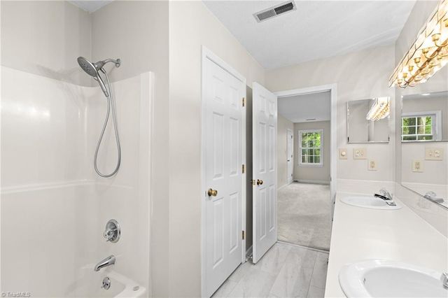 578 Maidstone Lane, Clemmons, NC 27012