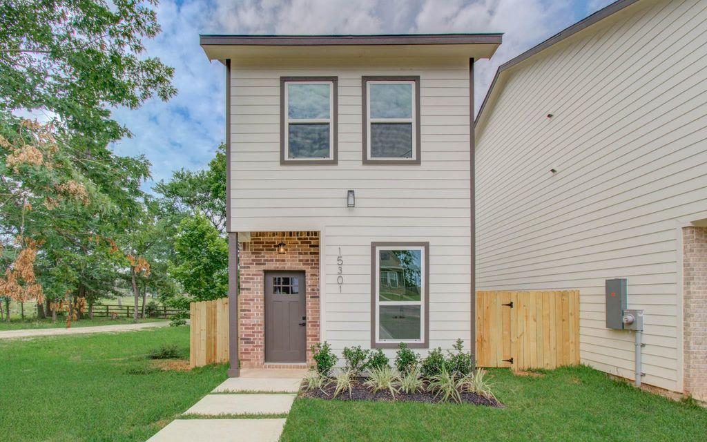 15301 Coaltown Road, Willis, TX 77378